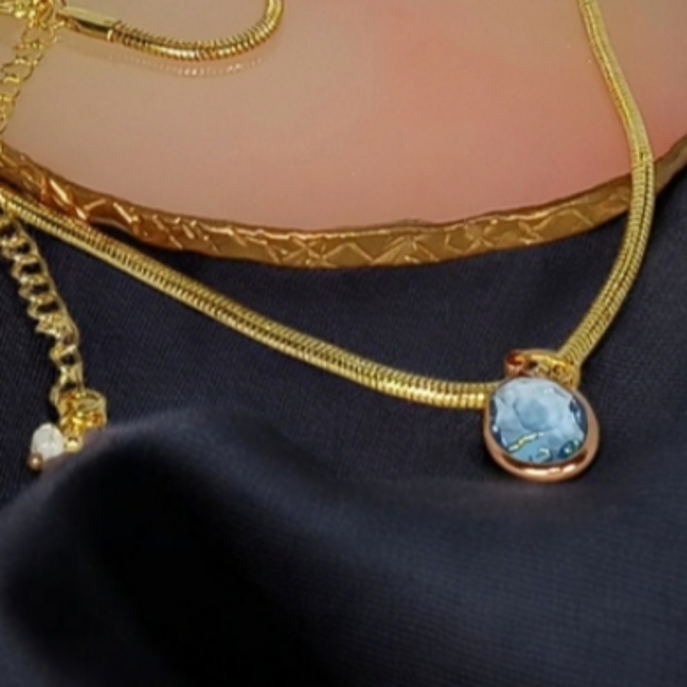 Gold Snake Chain with Blue Gem Pendant New Preppy Clean Girl Mafia Wife 1970s